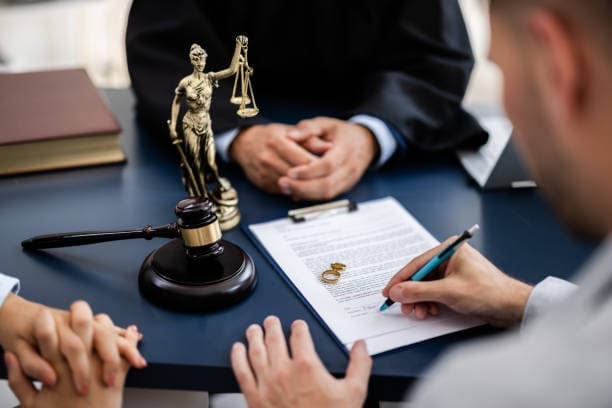 Divorce Lawyer in Gurgaon: Understanding the Divorce Process, Rights and Legal Options